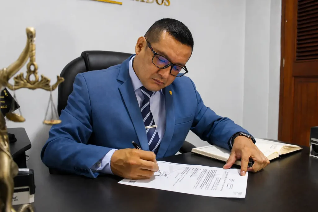 Abogados en Lima comprometidos con cada caso​