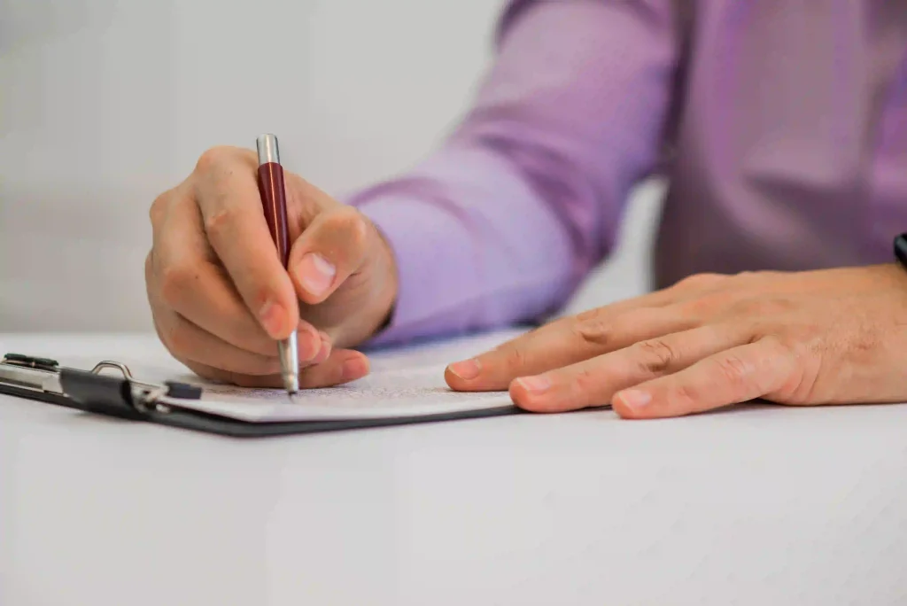 Obligaciones y contratos​
